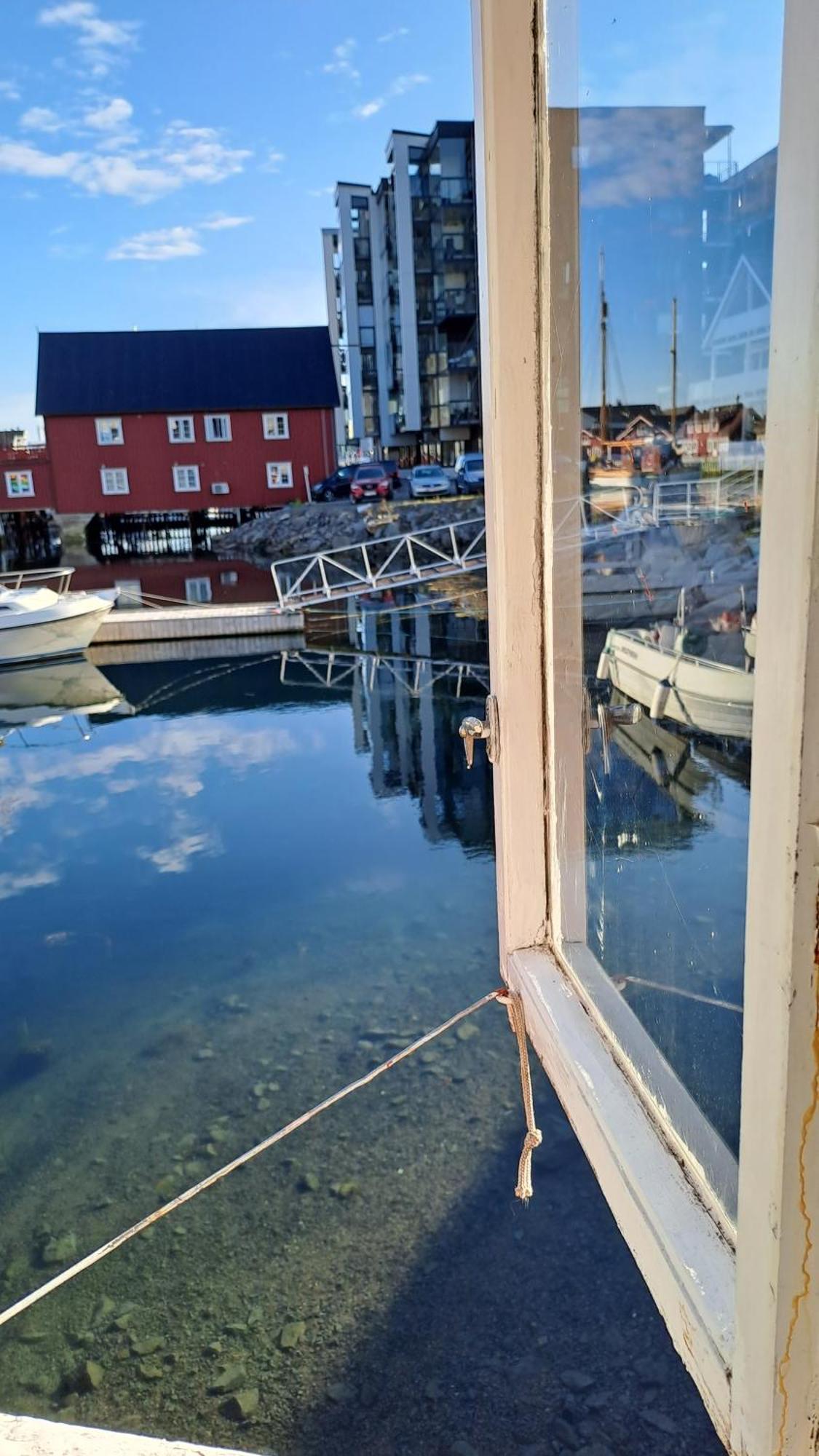 Kule Gule Huset Leilighet Svolvær Eksteriør bilde