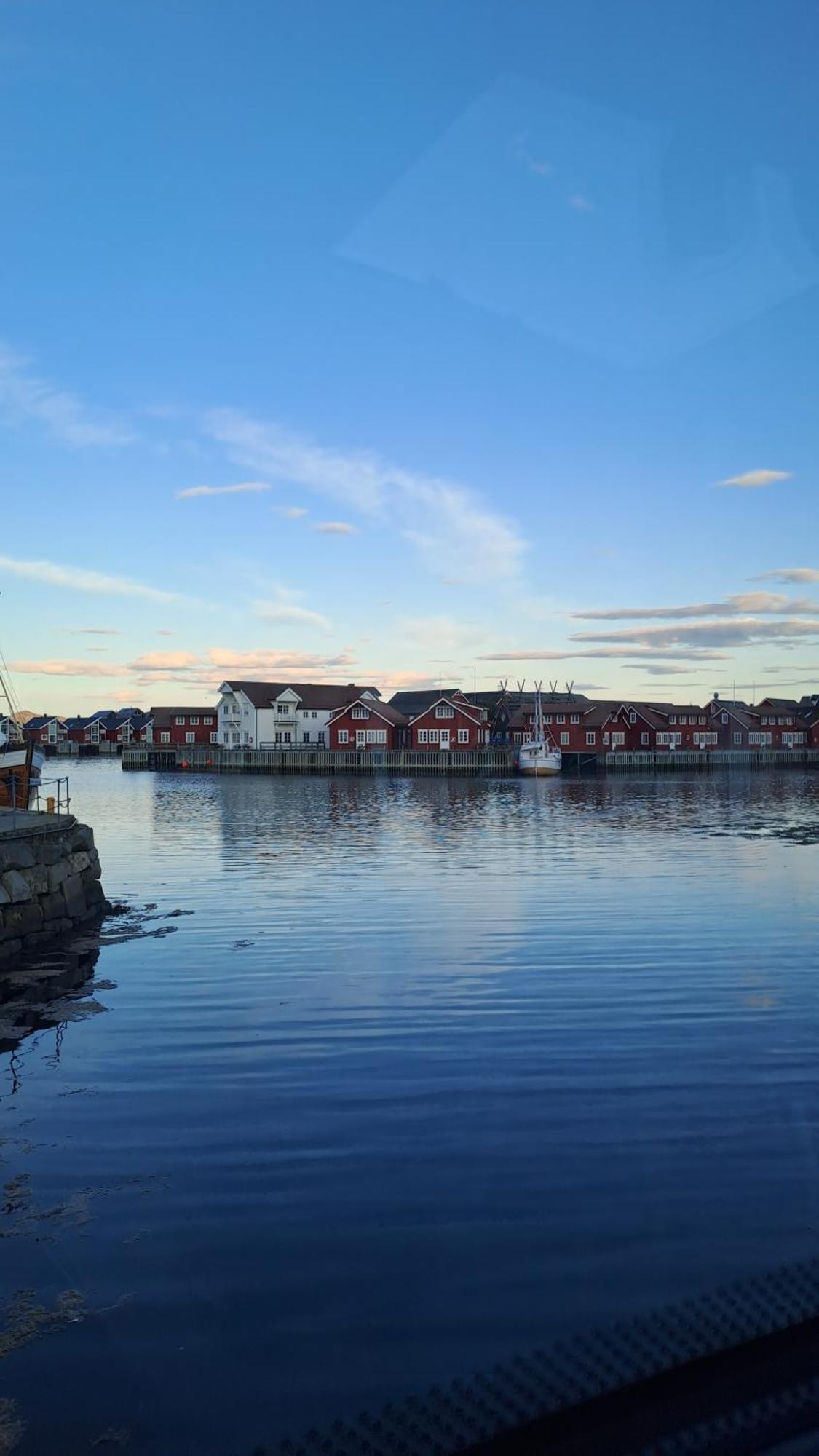 Kule Gule Huset Leilighet Svolvær Eksteriør bilde