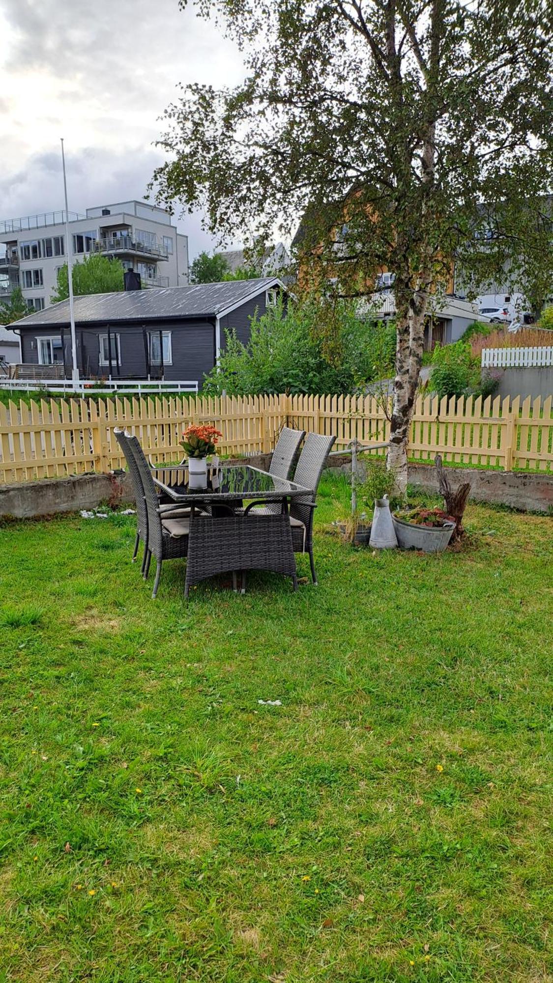 Kule Gule Huset Leilighet Svolvær Eksteriør bilde
